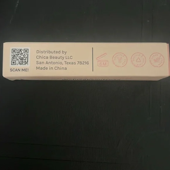 CHICA BEAUTY Chica Glow Highlighter Duo - Chica Glow - FULL SIZE - Brand NEW* - Picture 5 of 8